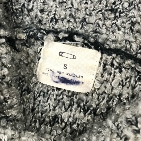 Anthropologie Pins & Needles Turtleneck Sweater Size S - Picture 5 of 5